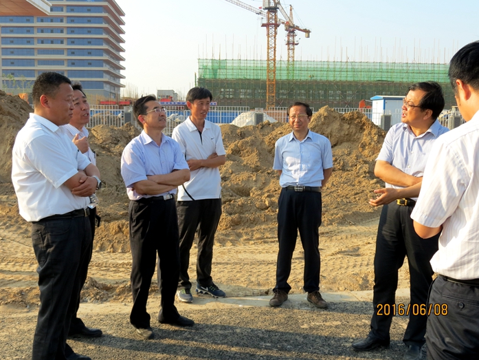 副市长王吉能现场调度市一中新校建设项目