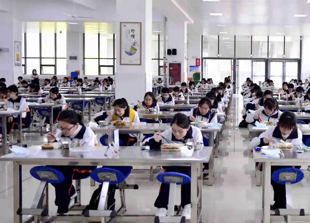 东营市一中高三年级学生顺利返校